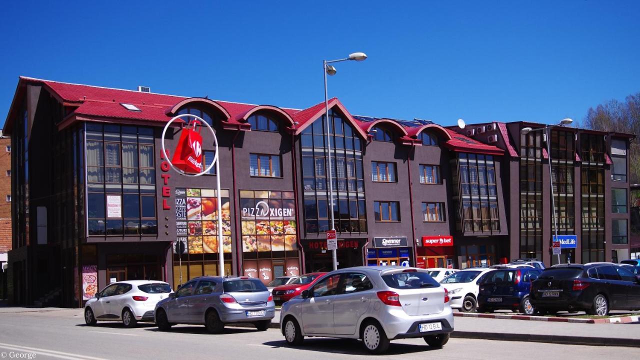 Hotel Oxigen Petrosani Bagian luar foto