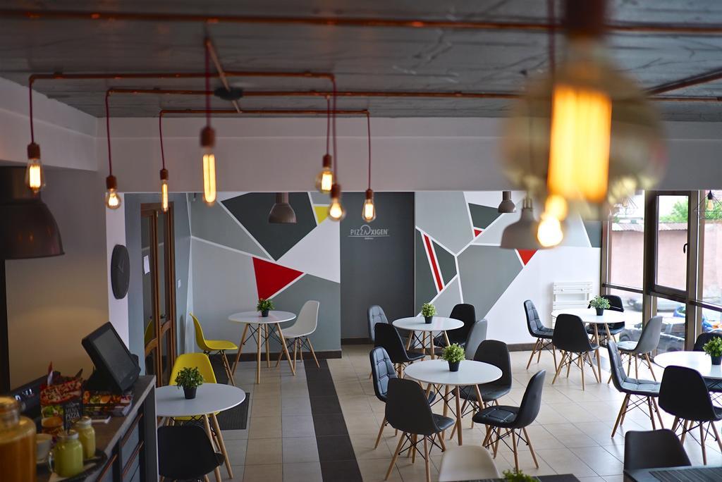 Hotel Oxigen Petrosani Bagian luar foto